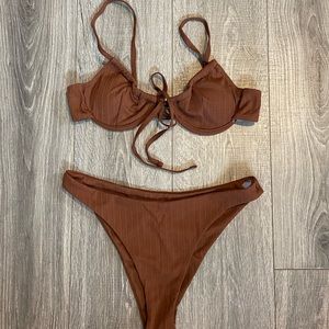 Rib Tie Front Underwire Bikini Swimsuit
